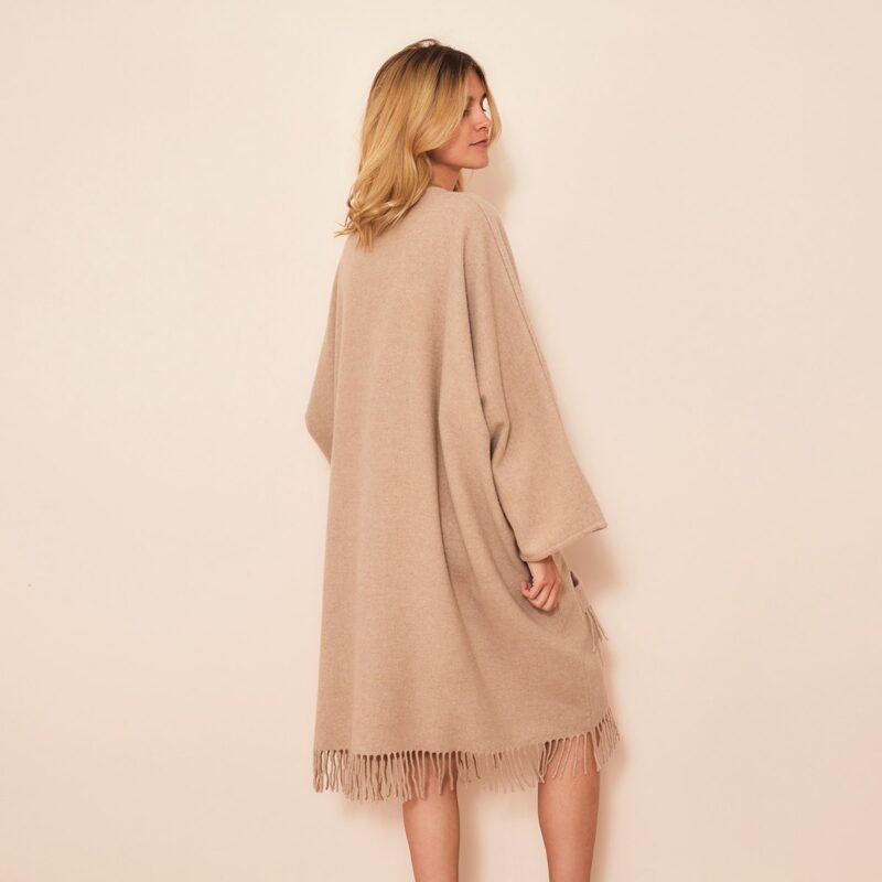 poncho 3/4 eponyme